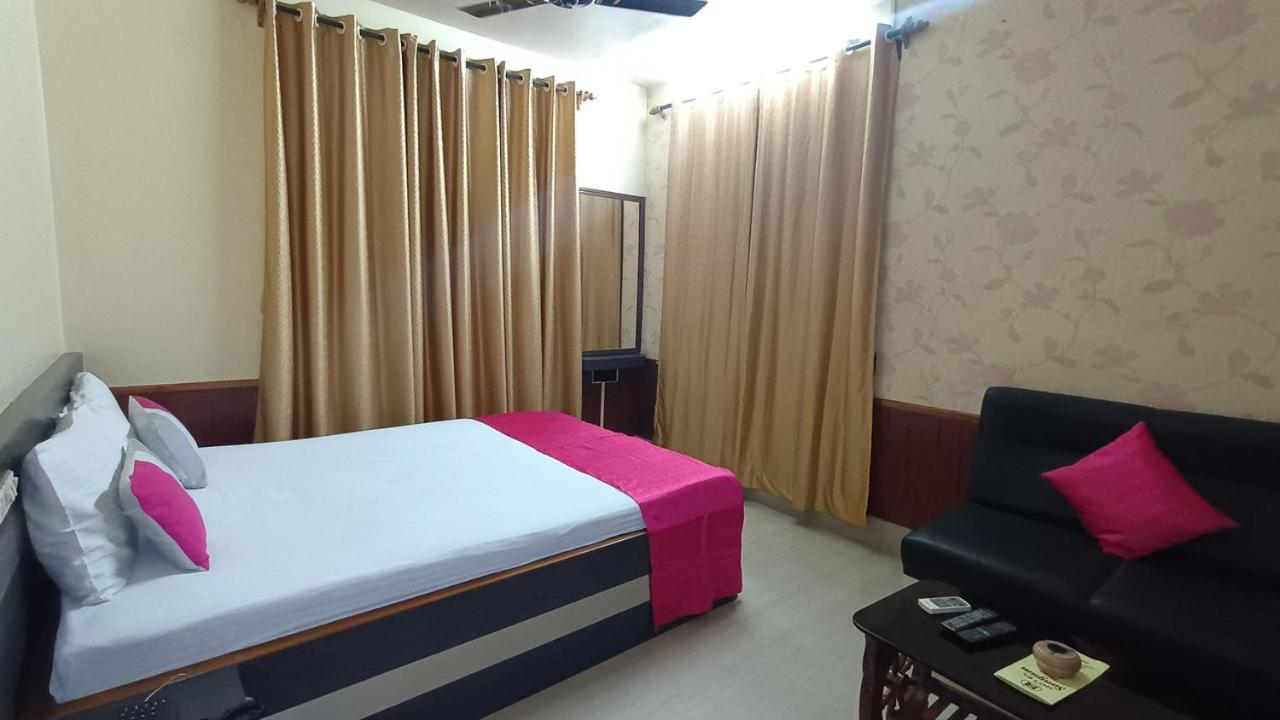 Hotel Sangam Baharampur Eksteriør bilde